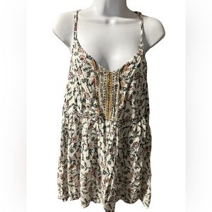 Torrid SZ 2 top. Zips on the back.